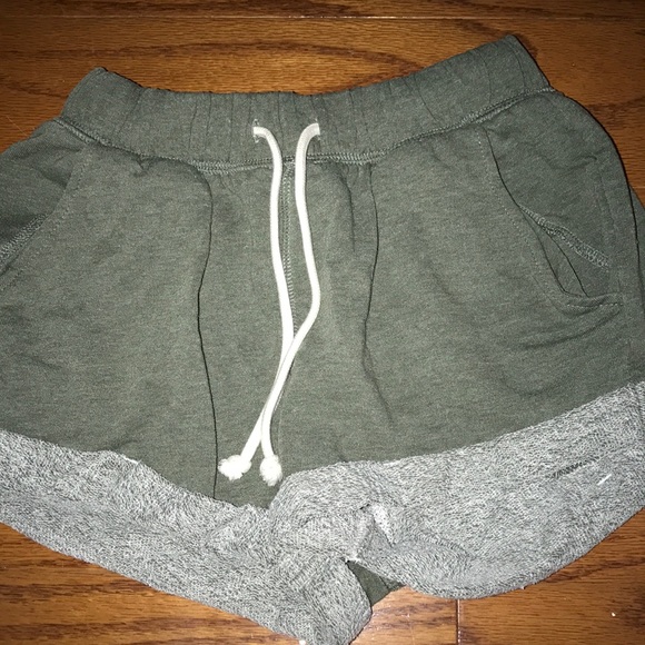 H&M Pants - H&M olive shorts💚